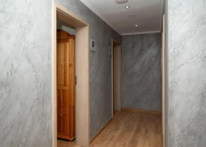 Pieninska Roza בית אירוח *