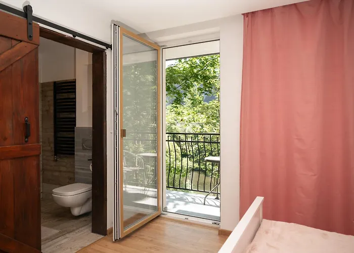 בית אירוח Pieninska Roza שצ'בניצה