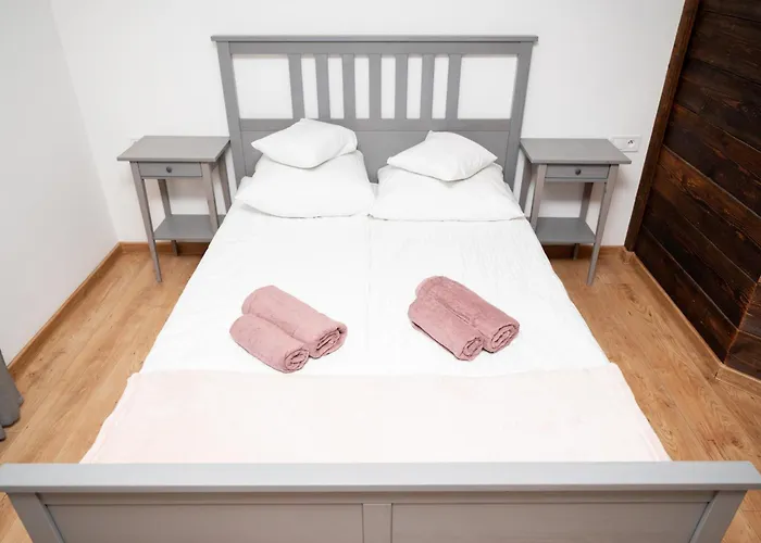 Pieninska Roza בית אירוח *